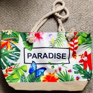 Large shoulder bag zipper top